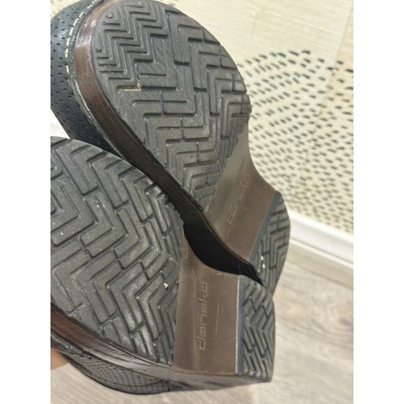 Dansko Ladies Perfed Pro Full Black Leather Clog Size 8/38 - Picture 3 of 5